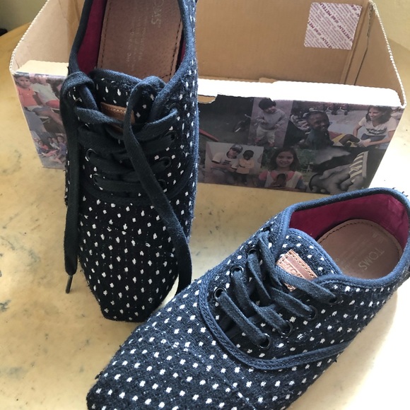 Toms Shoes - TOMS POLKADOTS